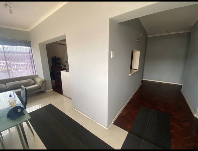 350M² BUILDING FOR SALE IN MILNERTON CENTRAL